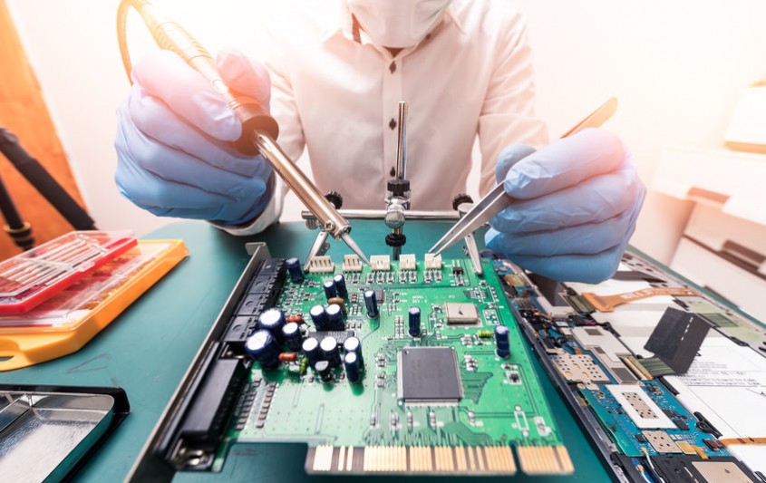 Certified Electronics Engineer (UK)